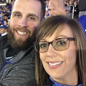 Meet your Posher, Lorlori